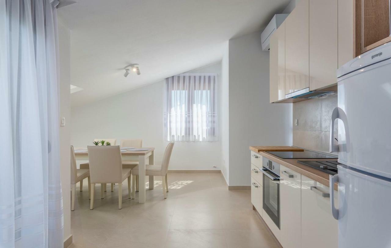 Apartments Hana In فونتانا المظهر الخارجي الصورة
