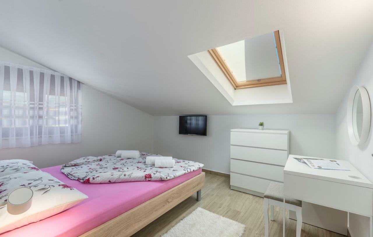 Apartments Hana In فونتانا المظهر الخارجي الصورة