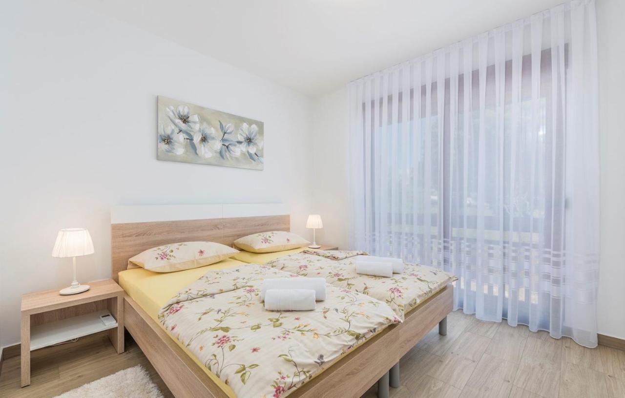 Apartments Hana In فونتانا المظهر الخارجي الصورة
